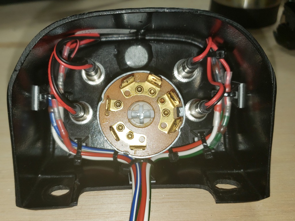 Console 1